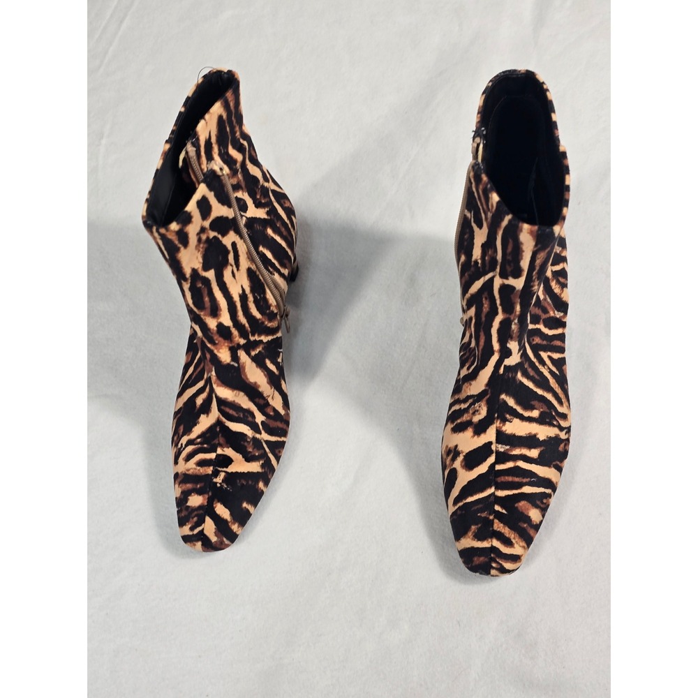A New Day Womens Leopard Print Ankle Boots Pointed Toe Kitten Heel Size 6.5